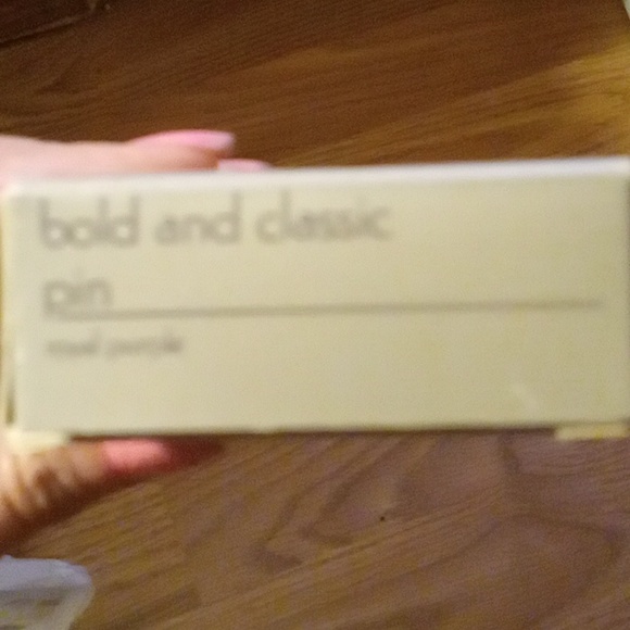 Vintage 1992 n.i.b.Bold and Classic Royal Purple Cabochon Silver-Tone Brooch Pin - Picture 4 of 5